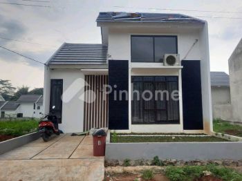 Dijual Rumah Atau Take Over di Mekar Wangi (Mekarwangi)