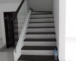 thumbnail-rumah-minimalis-dekat-graha-family-pakuwon-indah-wiyung-3